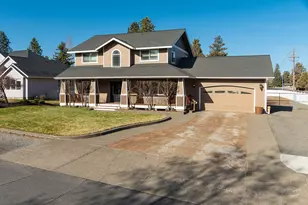 61197 Cottonwood Dr, Bend, OR 97702 - Photo 2