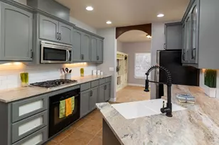 61197 Cottonwood Dr, Bend, OR 97702 - Photo 8