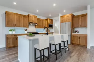 3907 NE Oakside Lp, Bend, OR 97701 - Photo 4