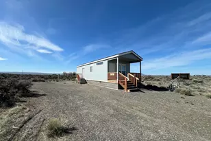 57509 Arrowhead Loop, Christmas Valley, OR 97641 - Photo 18