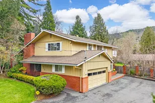 1345 NE 9th St, Grants Pass, OR 97526 - Photo 6