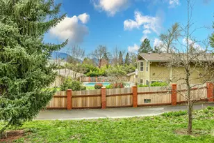 1345 NE 9th St, Grants Pass, OR 97526 - Photo 68