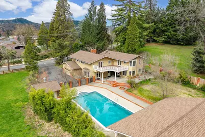 1345 NE 9th Street, Grants Pass, OR 97526 - Photo 2