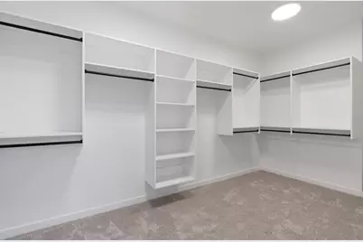 271 E Diamond Peak Avenue, Sisters, OR 97759 - Photo 18