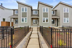 20718 SE Scout Pl, Bend, OR 97702 - Photo 2