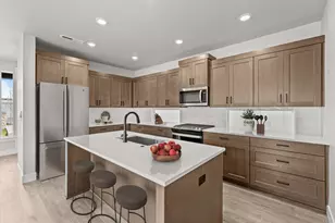 20871 SE Delta Dr, Bend, OR 97702 - Photo 4