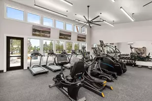 20875 SE Delta Dr, Bend, OR 97702 - Photo 10