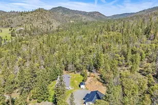 7537 Sterling Creek Rd, Jacksonville, OR 97530 - Photo 28