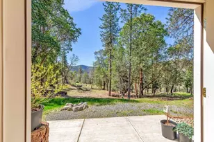 7537 Sterling Creek Rd, Jacksonville, OR 97530 - Photo 20