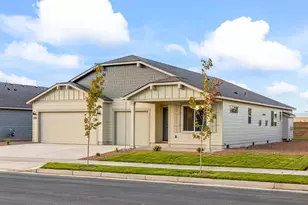 1433 NW Willow Parkway Rd, Madras, OR 97741 - Photo 2