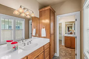 325 Jackson Creek Dr, Jacksonville, OR 97530 - Photo 22