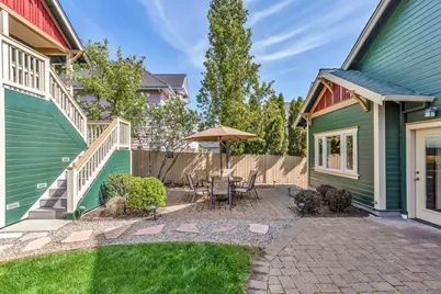 325 Jackson Creek Drive, Jacksonville, OR 97530 - Photo 52