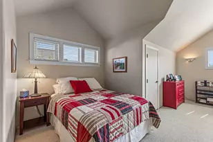 325 Jackson Creek Dr, Jacksonville, OR 97530 - Photo 30