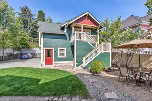 325 Jackson Creek Dr, Jacksonville, OR 97530 - Photo 38