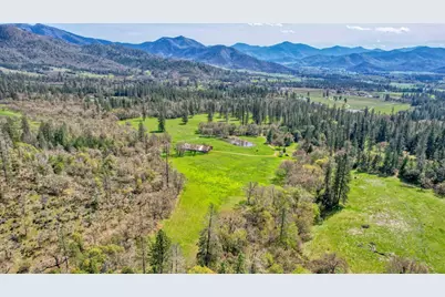 858 Missouri Flat Road, Grants Pass, OR 97527 - Photo 26