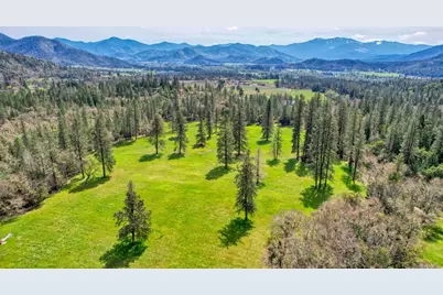 858 Missouri Flat Road, Grants Pass, OR 97527 - Photo 1