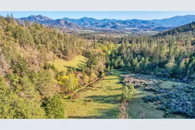 858 Missouri Flat Road, Grants Pass, OR 97527 - Photo 22