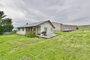 1620 Butler Creek Rd, Ashland, OR 97520 - Photo 8