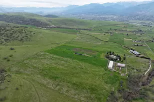 1620 Butler Creek Rd, Ashland, OR 97520 - Photo 40