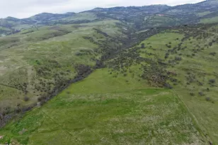 1620 Butler Creek Rd, Ashland, OR 97520 - Photo 46