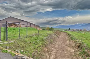 1620 Butler Creek Rd, Ashland, OR 97520 - Photo 38