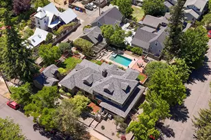 586 B St, Ashland, OR 97520 - Photo 82