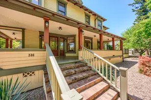 586 B St, Ashland, OR 97520 - Photo 4