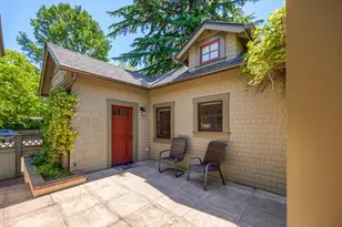 586 B St, Ashland, OR 97520 - Photo 62