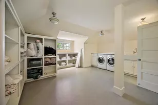 586 B St, Ashland, OR 97520 - Photo 56