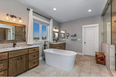 12512 SW Cornett Loop, Powell Butte, OR 97753 - Photo 18