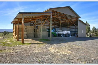 12512 SW Cornett Loop, Powell Butte, OR 97753 - Photo 32