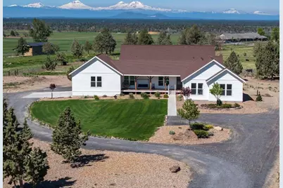 12512 SW Cornett Loop, Powell Butte, OR 97753 - Photo 2