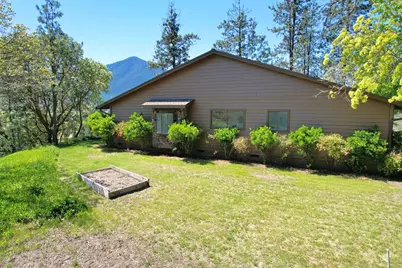 8264 Highway 238, Jacksonville, OR 97530 - Photo 12