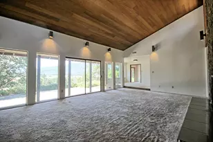 8264 Hwy 238, Jacksonville, OR 97530 - Photo 22