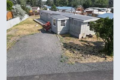 420 W Grant Street, Burns, OR 97720 - Photo 1