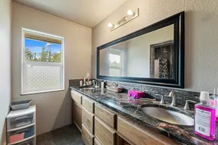 9500 Butte Falls Hwy, Eagle Point, OR 97524 - Photo 18