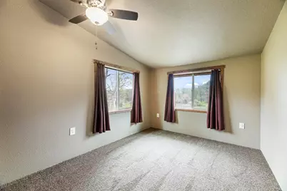 9500 Butte Falls Highway, Eagle Point, OR 97524 - Photo 16