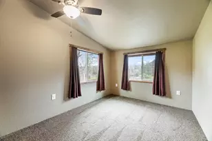 9500 Butte Falls Hwy, Eagle Point, OR 97524 - Photo 16