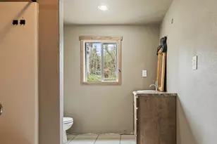 9500 Butte Falls Hwy, Eagle Point, OR 97524 - Photo 14