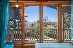 240 NE Scenic Dr, Grants Pass, OR 97526 - Photo 24