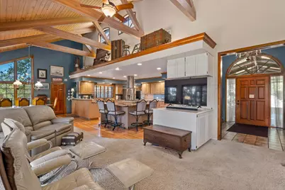 240 NE Scenic Drive, Grants Pass, OR 97526 - Photo 8