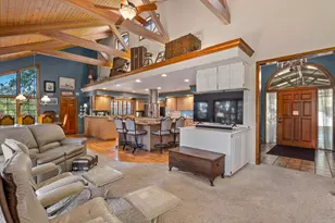 240 NE Scenic Dr, Grants Pass, OR 97526 - Photo 8