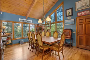 240 NE Scenic Dr, Grants Pass, OR 97526 - Photo 10