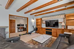 240 NE Scenic Dr, Grants Pass, OR 97526 - Photo 32