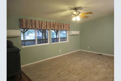 8909 Cedar Way, Klamath Falls, OR 97601 - Photo 18