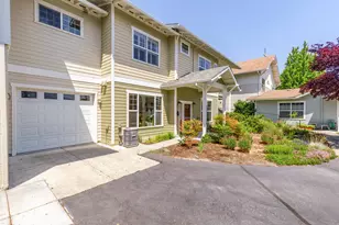 820 Satsuma Ct, Ashland, OR 97520 - Photo 4