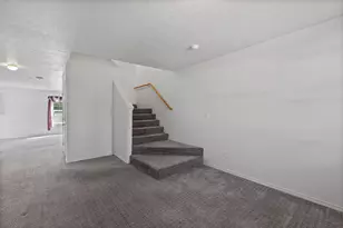 696 NW Pinkston Ct, Prineville, OR 97754 - Photo 10