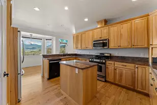 2229 SE Linden Ln, Grants Pass, OR 97527 - Photo 12