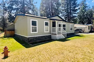 19950 Driftwood Ln, Bend, OR 97702 - Photo 2