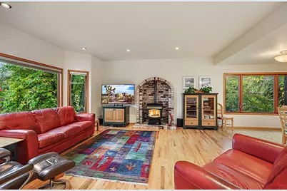 440 Richard Way, Jacksonville, OR 97530 - Photo 14